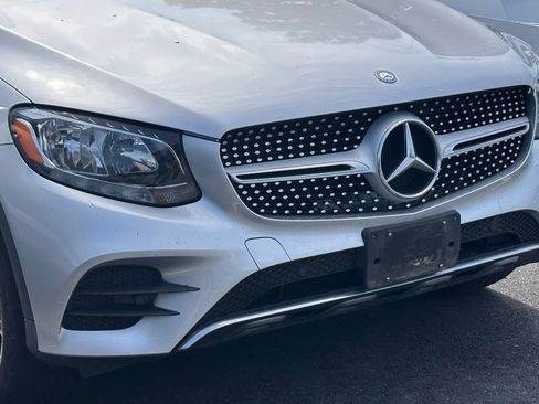 Used 2017 Mercedes-Benz GLC 300 4MATIC Coupe image 2