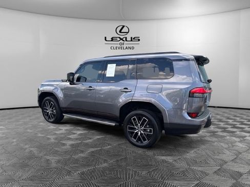 Used 2025 Lexus GX 550 w/ Cold Area Package AWD/4WD image 5
