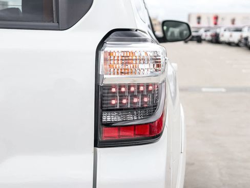 Used 2024 Toyota 4Runner TRD Off-Road image 10