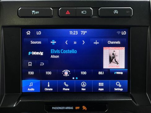 Used 2019 Ford F150 Lariat w/ Equipment Group 502A Luxury AWD/4WD image 24