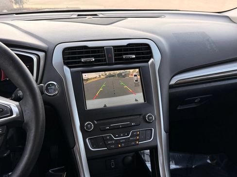 Used 2018 Ford Fusion SE w/ Equipment Group 602A FWD image 31