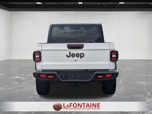 Used 2026 Jeep Gladiator Mojave AWD/4WD image 4