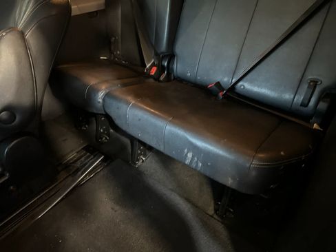 Used 2015 Toyota Sienna SE FWD image 16