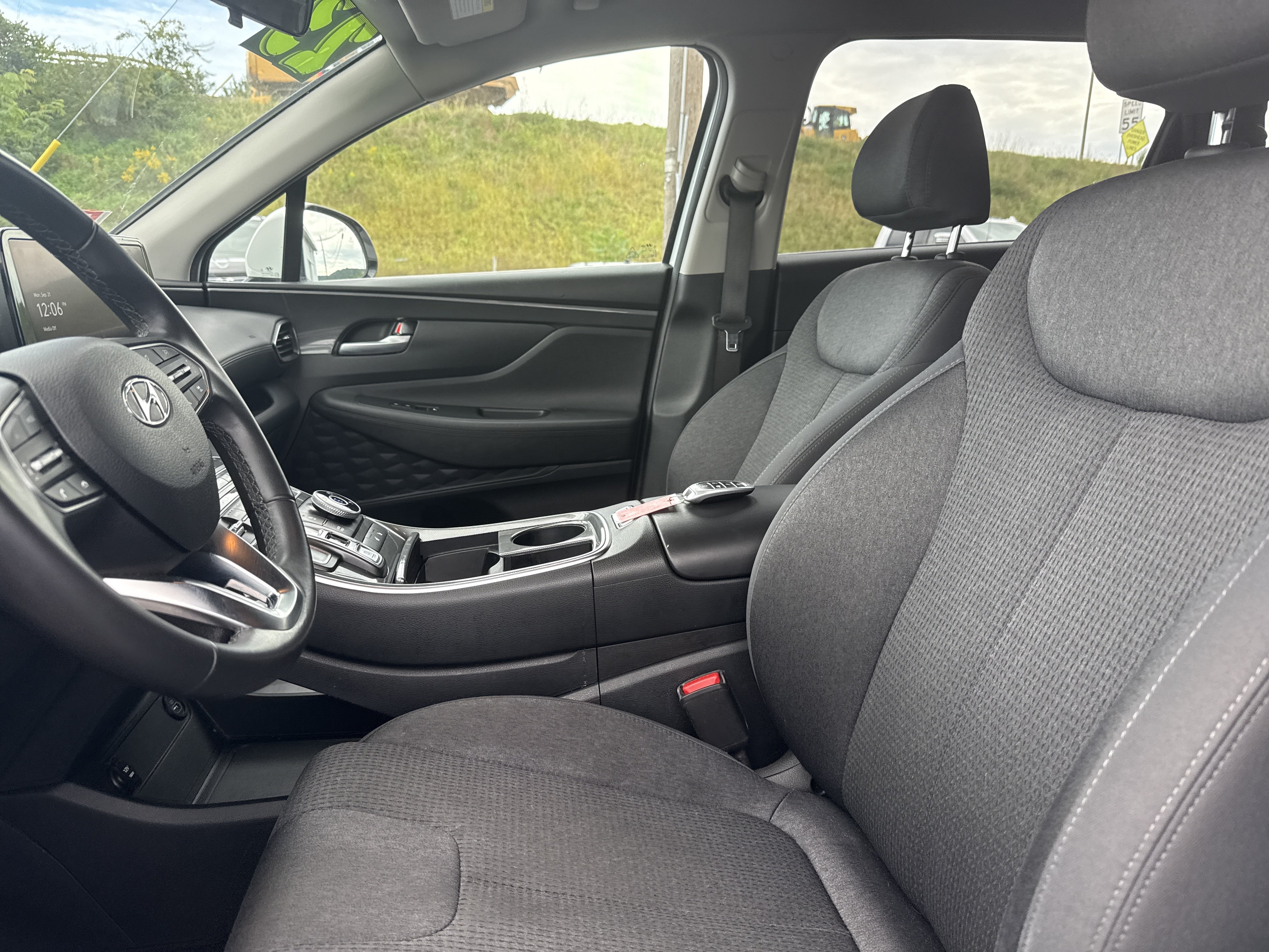Used 2023 Hyundai Santa Fe SEL AWD/4WD image 12