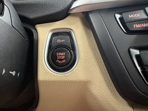 Used 2014 BMW 328i xDrive Wagon AWD/4WD image 16