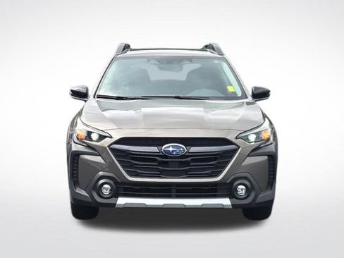 Used 2023 Subaru Outback Limited AWD/4WD image 4