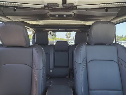 New 2026 Jeep Wrangler Unlimited Sahara w/ Safety Group AWD/4WD image 28