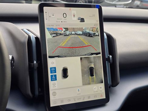 New 2026 Volvo EX30 Cross Country Ultra image 23