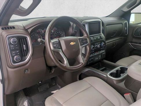 Used 2021 Chevrolet Silverado 1500 LTZ w/ Z71 Off-Road Package AWD/4WD image 10