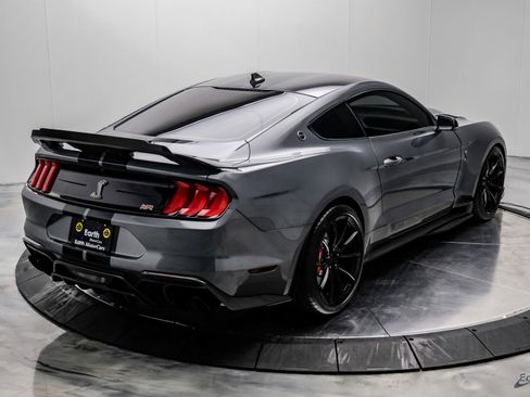 Used 2021 Ford Mustang Shelby GT500 w/ Technology Package image 22