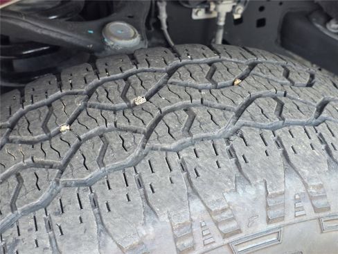 Used 2022 Ford F150 Lariat w/ Equipment Group 501A Mid image 46