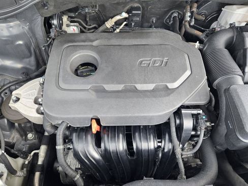 Used 2017 Hyundai Santa Fe Sport FWD image 29