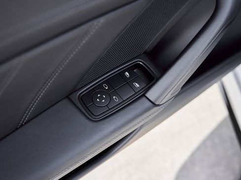 Used 2024 Porsche 911 Turbo image 27