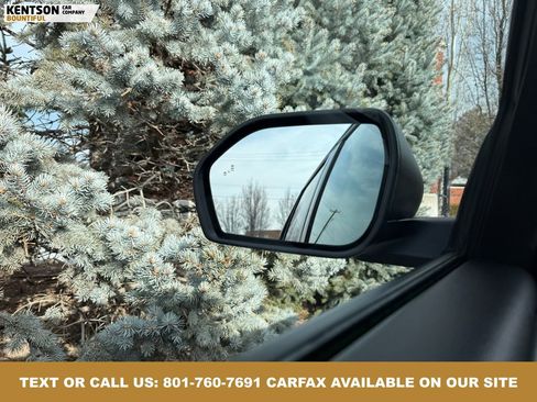 Used 2025 Ford Explorer Active image 23