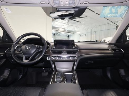 Used 2022 Honda Accord Touring image 29