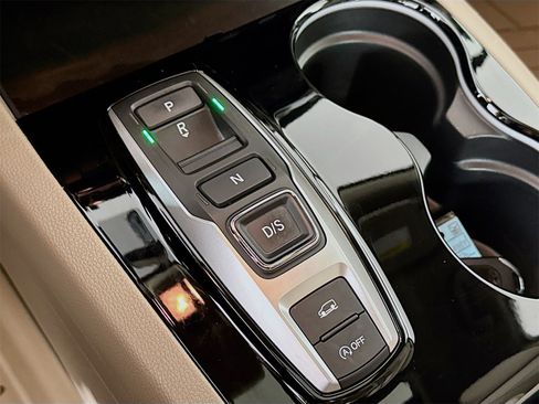 Used 2022 Honda Pilot Touring image 14