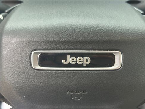 Used 2021 Jeep Grand Cherokee L Limited w/ Luxury Tech Group II AWD/4WD image 25