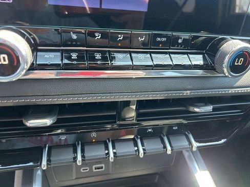 New 2026 Chevrolet Colorado LT image 25