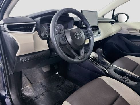 Used 2025 Toyota Corolla LE FWD image 23