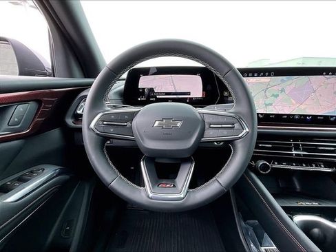 New 2026 Chevrolet Traverse Z71 w/ Driver Confidence Package image 17