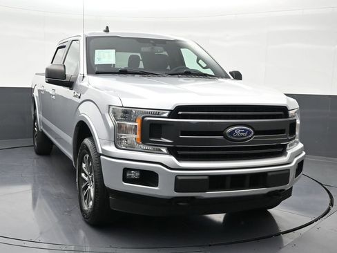 Used 2019 Ford F150 XLT w/ Equipment Group 302A Luxury image 8