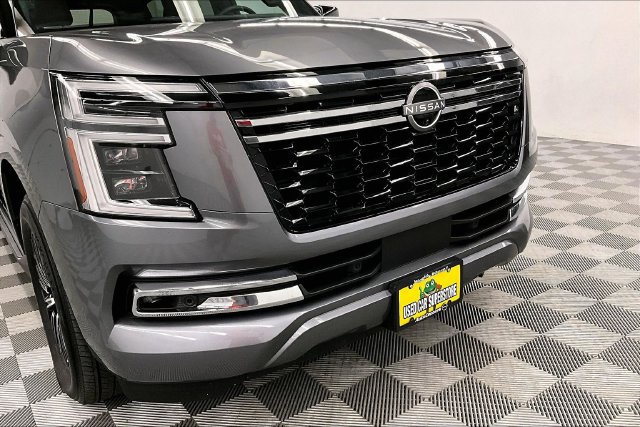 Used 2025 Nissan Armada Platinum AWD/4WD image 35