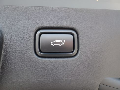 Used 2025 Kia Sportage EX w/ Premium Package FWD image 28