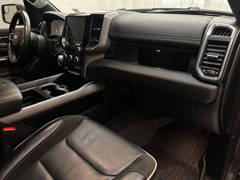 Used 2022 RAM 1500 Laramie AWD/4WD image 19