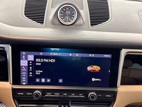 Used 2021 Porsche Macan S image 16