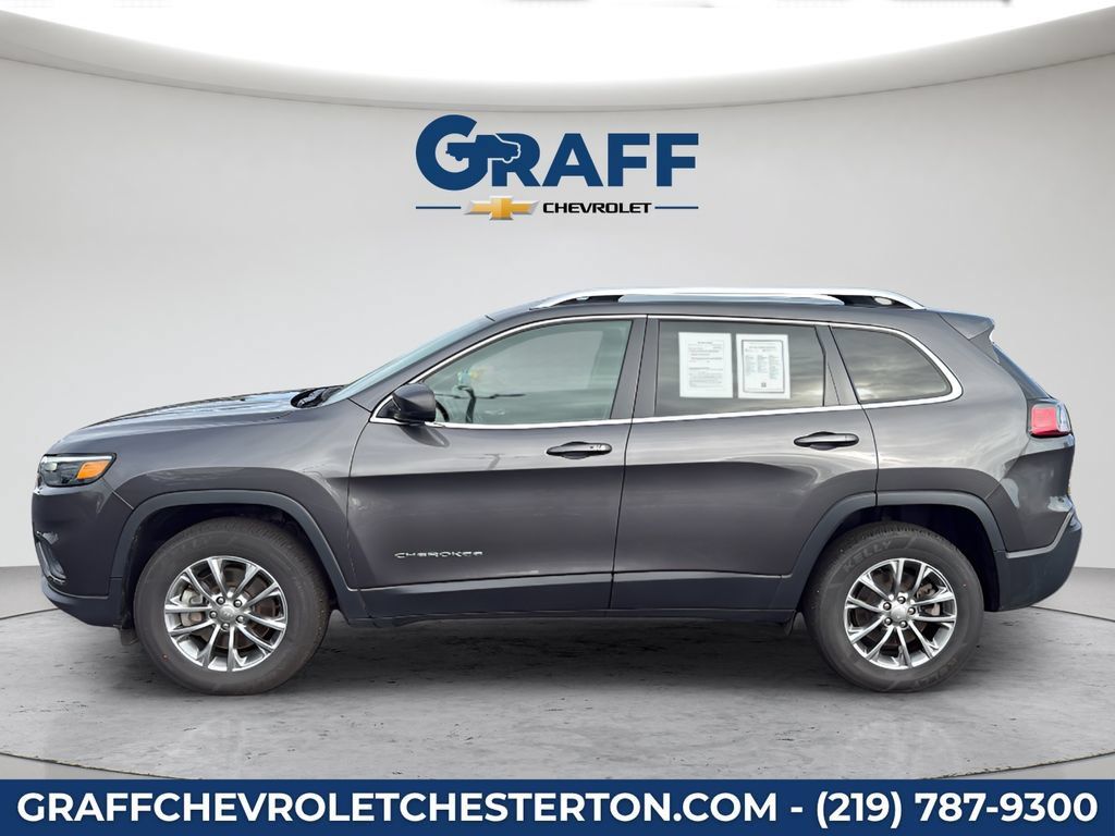 Used 2019 Jeep Cherokee Latitude Plus AWD/4WD image 3