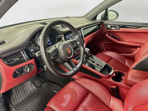 Used 2023 Porsche Macan S AWD/4WD image 9