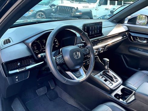 Used 2024 Honda CR-V Sport Touring image 18