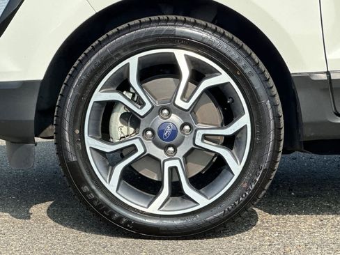 Used 2020 Ford EcoSport SES w/ SES Black Appearance Package image 31