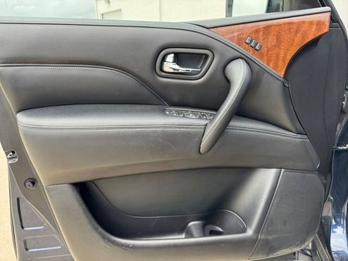 Used 2019 INFINITI QX80 Luxe RWD image 4