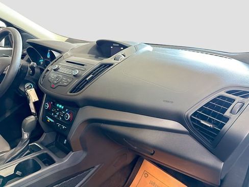 Used 2017 Ford Escape SE AWD/4WD image 28