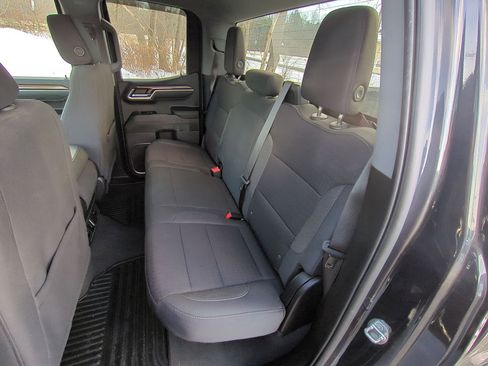 Certified 2024 Chevrolet Silverado 1500 LT image 24