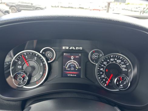 Used 2024 RAM 3500 Tradesman w/ Chrome Appearance Group image 27