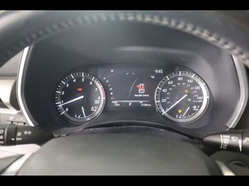 Used 2021 Toyota Highlander XLE image 23