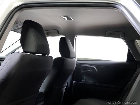 Used 2017 Toyota Corolla iM image 10