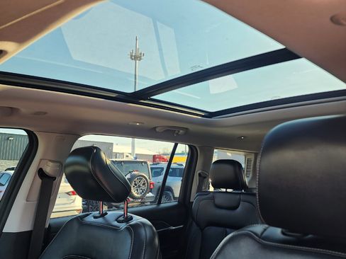 Used 2021 Jeep Grand Cherokee L Limited image 7