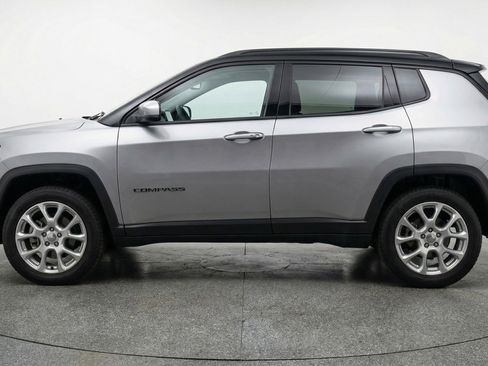 Used 2025 Jeep Compass Limited AWD/4WD image 5
