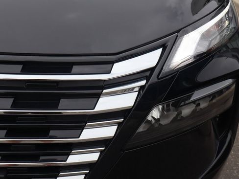 Certified 2025 Nissan Rogue SV AWD/4WD image 13