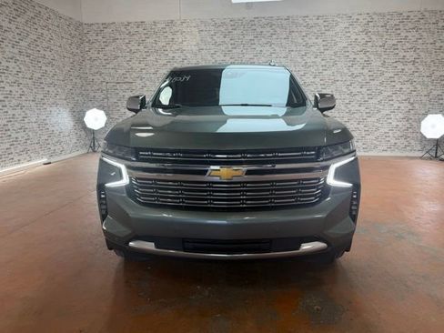 Used 2024 Chevrolet Tahoe Premier RWD image 2