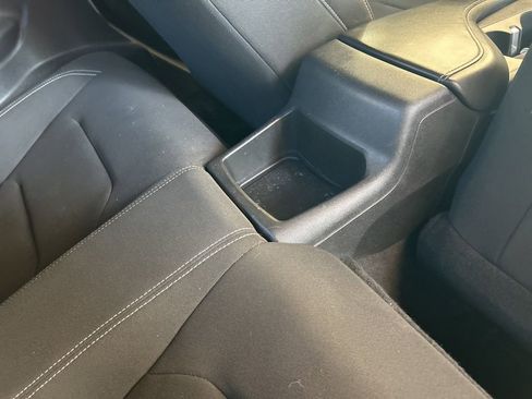 Used 2020 Chevrolet Camaro LT image 28