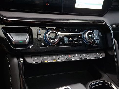 Certified 2024 GMC Sierra 1500 AT4X AWD/4WD image 15