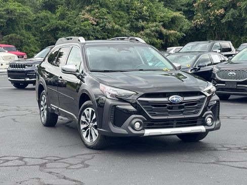 Used 2024 Subaru Outback Touring XT AWD/4WD image 1