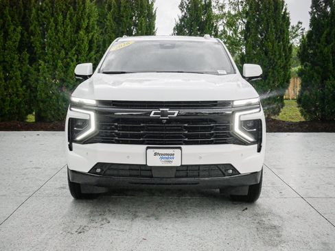 Used 2026 Chevrolet Tahoe RST w/ Comfort Package AWD/4WD image 3