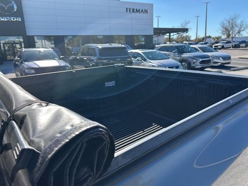 Used 2022 Nissan Frontier S w/ Technology Package image 5