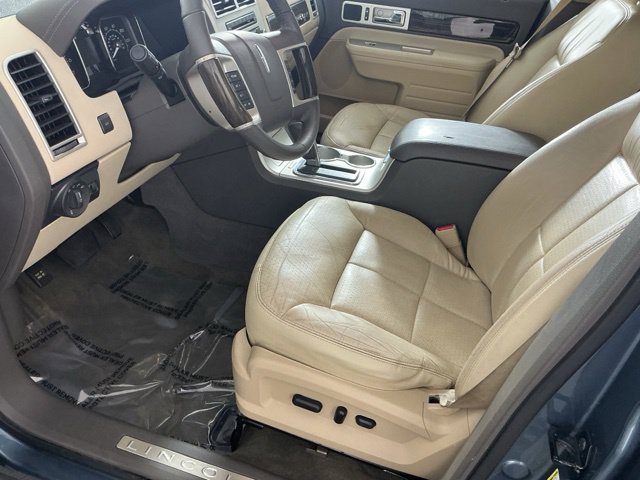 Used 2010 Lincoln MKX 2WD image 8