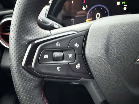 Certified 2025 Chevrolet Trax RS w/ Driver Confidence Package FWD image 24